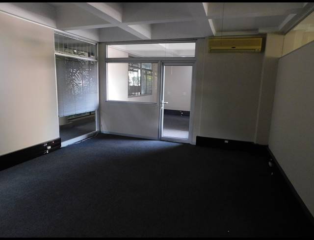 190M² OFFICE TO LET IN FERNDALE